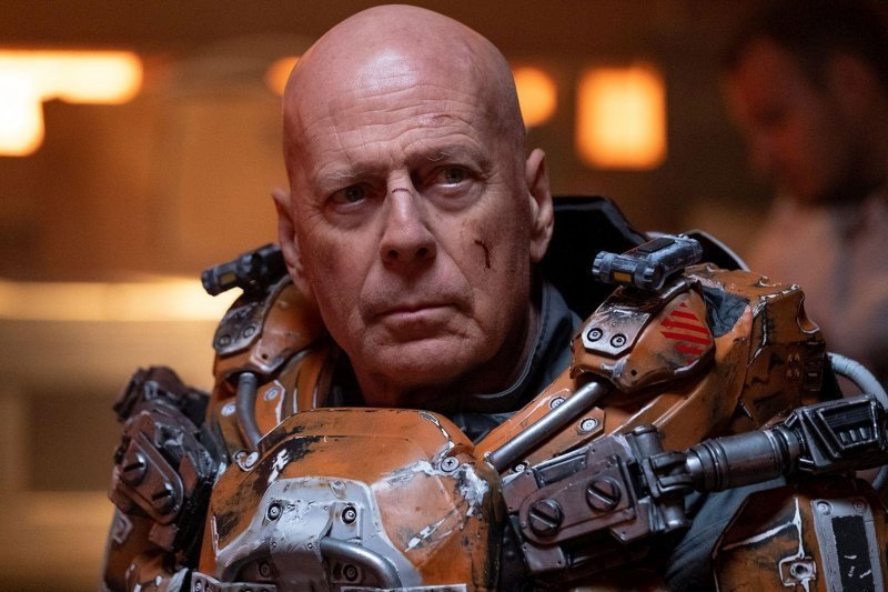 布鲁斯威利患失语症金酸莓奖考虑收回「烂片王」奖