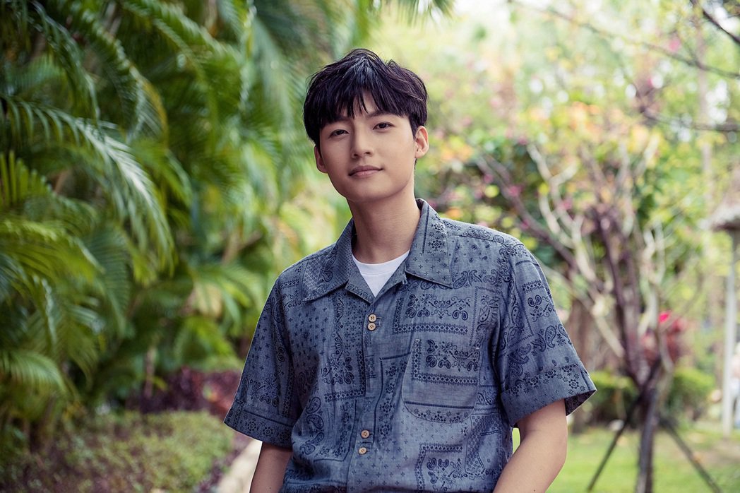 帅到被误认是韩星李准基刘育仁谦虚喊：只是靠单眼皮