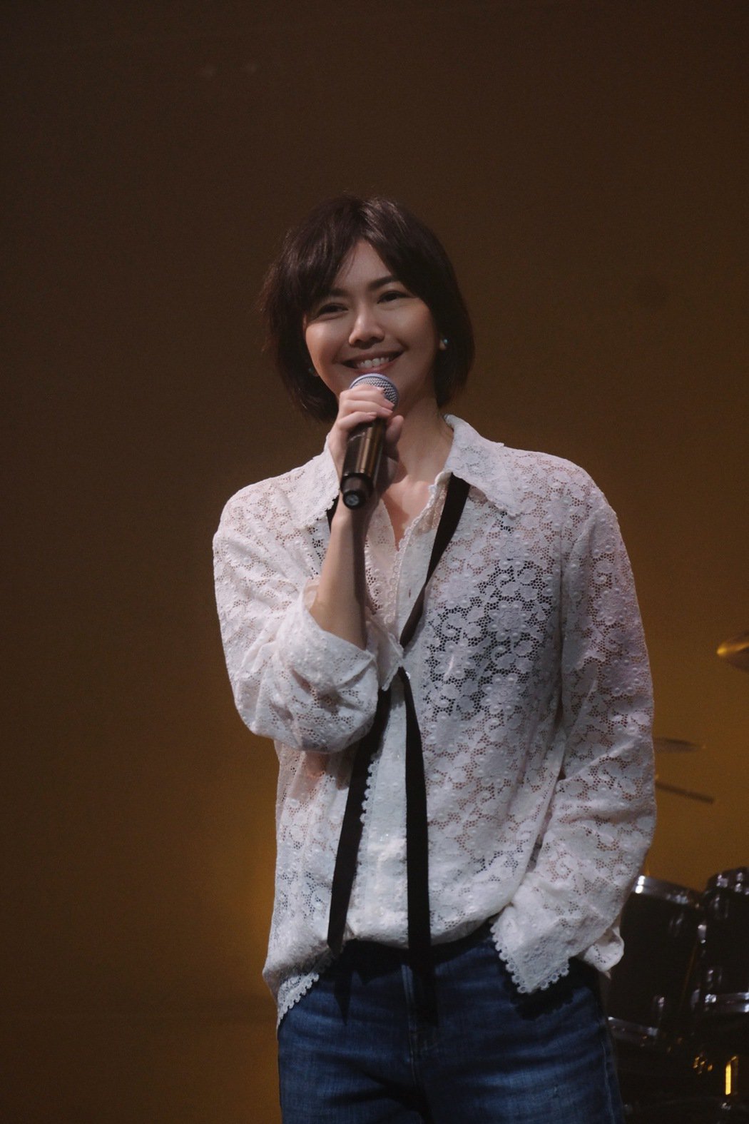 孙燕姿遭酸民嫌冷门歌手线上开唱观直播看人数出炉