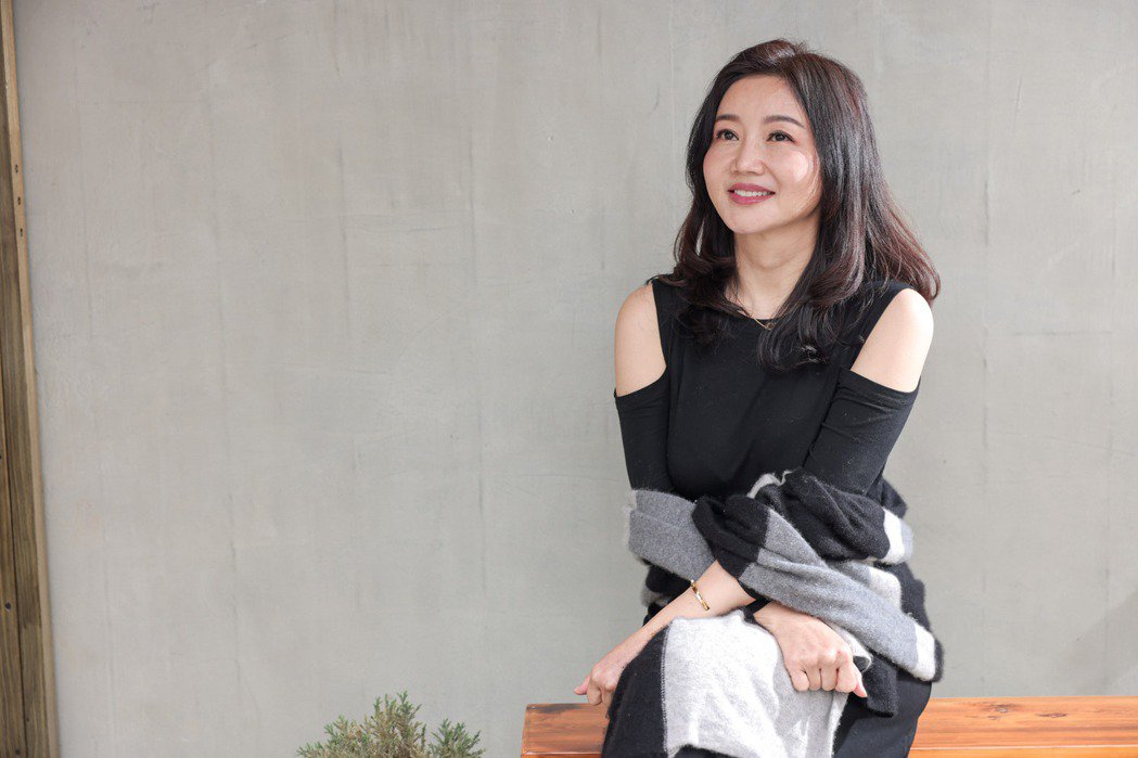 小邓丽君曝嫁歌王真相痔疮开刀怕「最后一面」