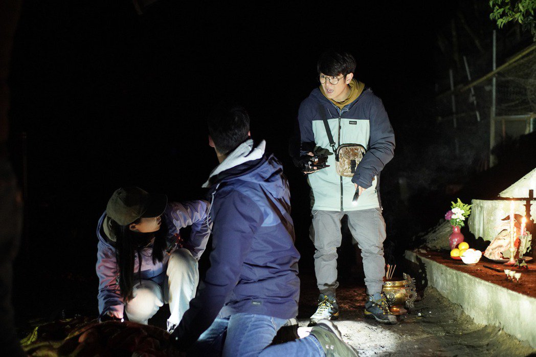 最恐怖国片的吓人利器竟是几乎只穿内裤的阿伯？