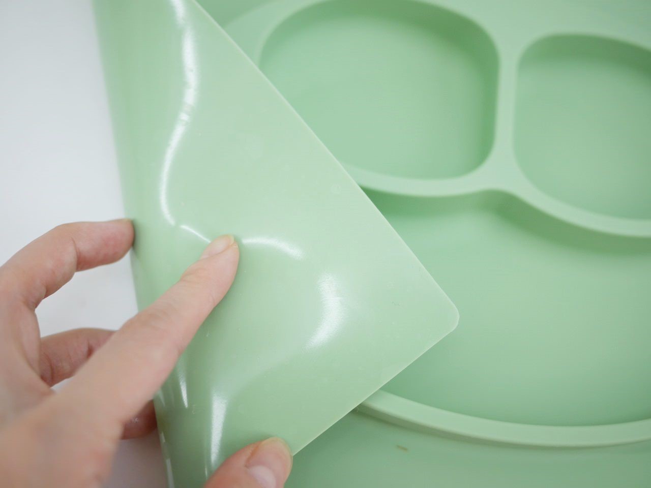 这些「副食品神器」，捏一捏咬一咬，让宝宝自己吃得好开心！