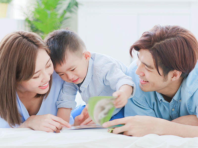 「宝宝不太爱讲话？」小儿科医师：当心是发展迟缓前兆，应小心评估