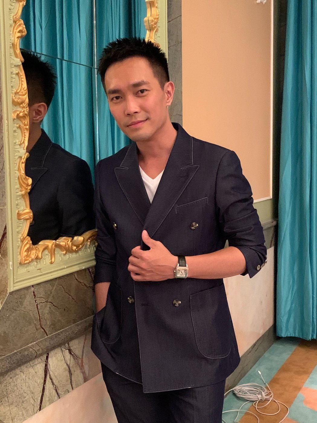 去年庆祝结婚周年今年无姐姐的朋友许仁杰惊传3年婚姻生变！