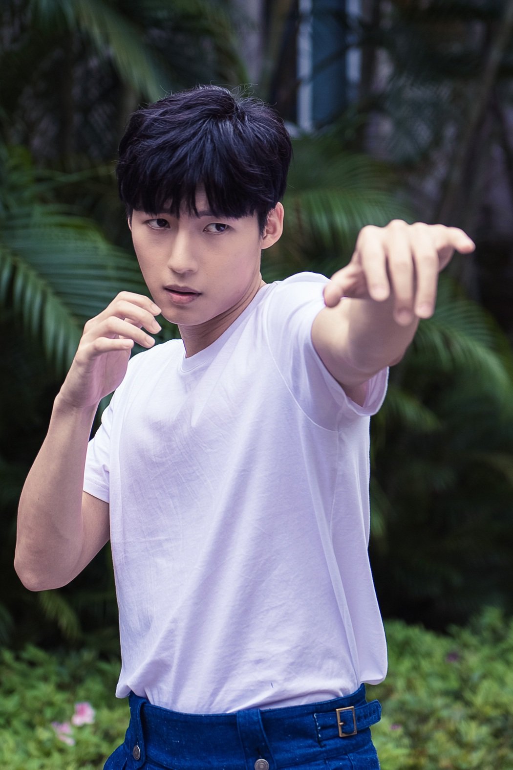 帅到被误认是韩星李准基刘育仁谦虚喊：只是靠单眼皮