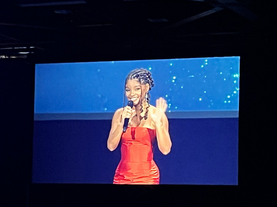 小星星小美人鱼歌喉惊艳全场白雪公主哽咽落泪