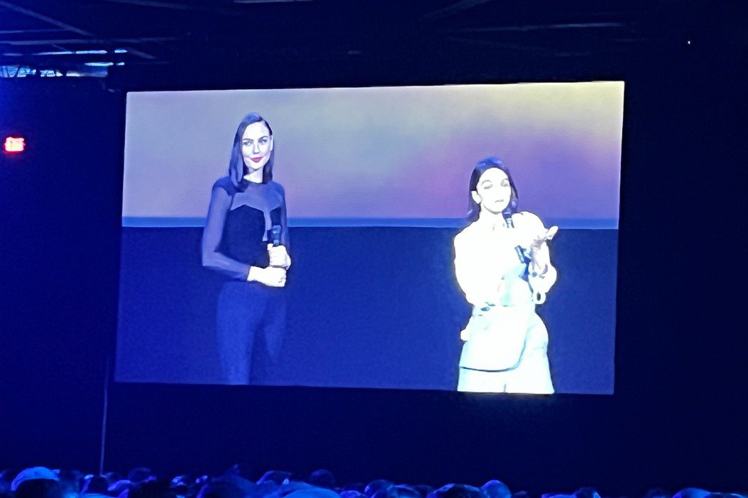 小星星小美人鱼歌喉惊艳全场白雪公主哽咽落泪