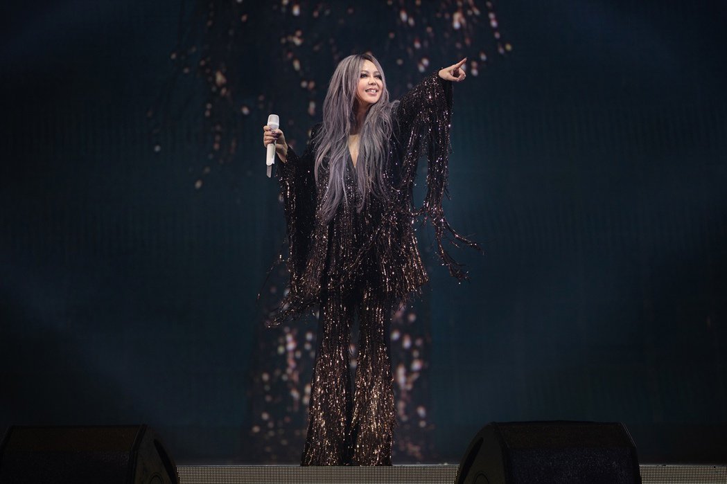 我们只是想听销魂美女张惠妹唱歌！「跳起来」留缺憾