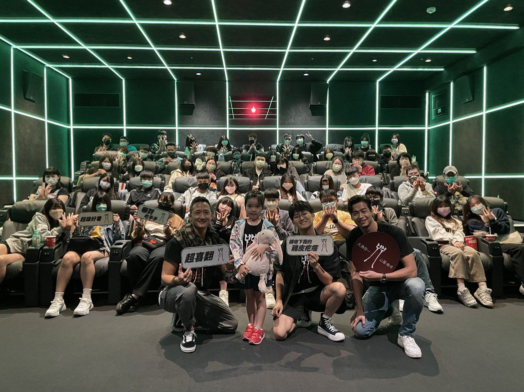 「咒」荣登全台票房冠女主角蔡亘晏惨被黏活蟑螂