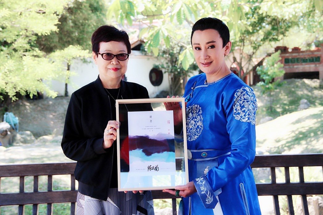 陈亚兰挥汗练舞惨遭杨丽花亏：狗都在笑你！