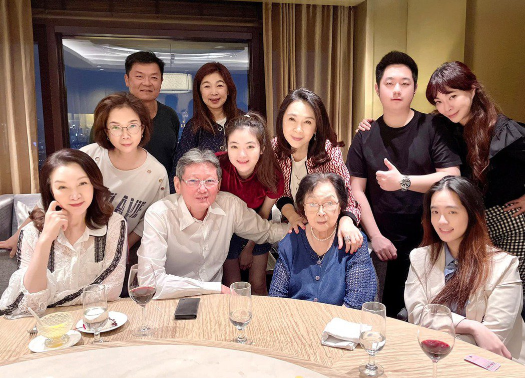 郭泰源抗癌成功欢庆60大寿张琼姿曝他目前身体状况