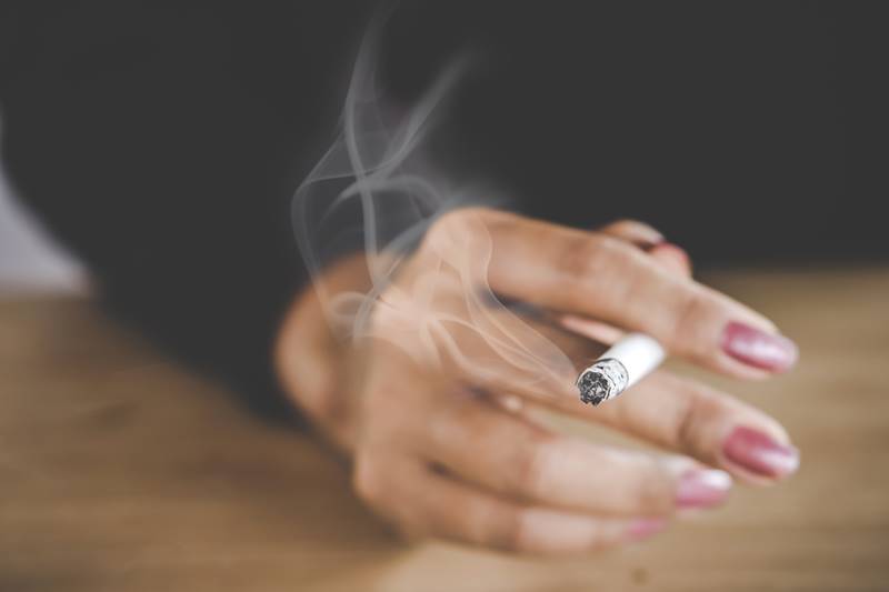 癌症时钟快转11秒,罹癌年纪轻皆与女性有关!