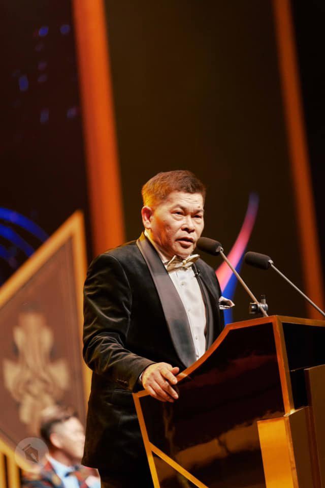 澎恰恰爆身边有神秘女子晚间脸书发声曝实情:谢各界关心