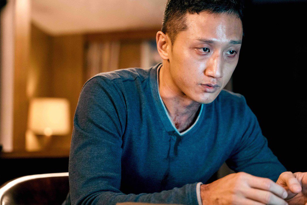 good电影「咒」票房破1.3亿删减画面曝光拍卖网卖「陪看服务」