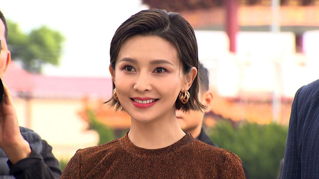 销魂美女吴婉君转性当「娇女」抢争陈冠霖狠甩情敌李燕巴掌