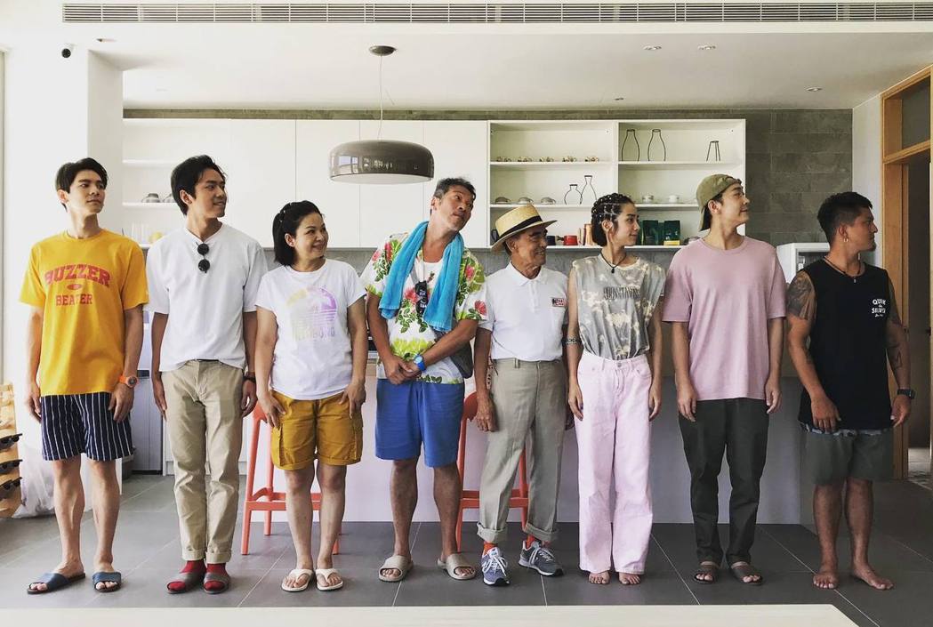 万秀金孙曝《阮三个》幕后温馨事与阿公海边对视超有感