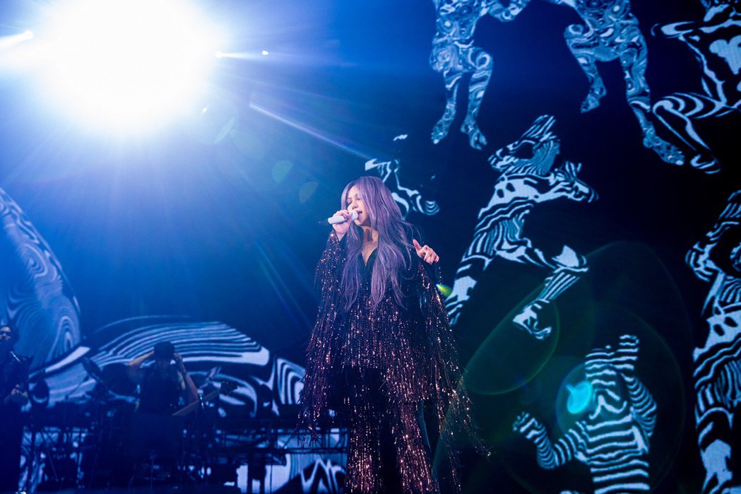 第2位幸运儿开口…激情艳女张惠妹跪了！不瞒了松口加场进度