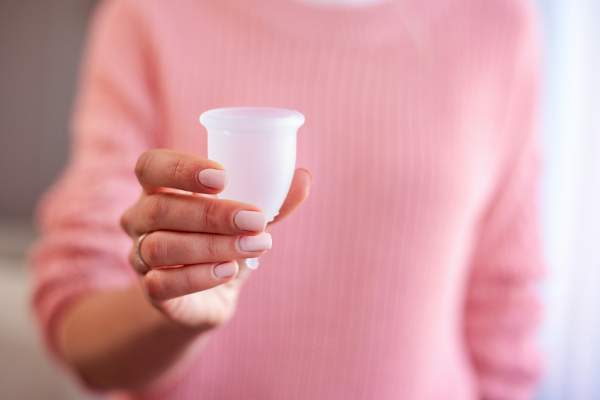 老公主动煮饭，却惊见「女性生理用品」，妻：我不该期待⋯⋯