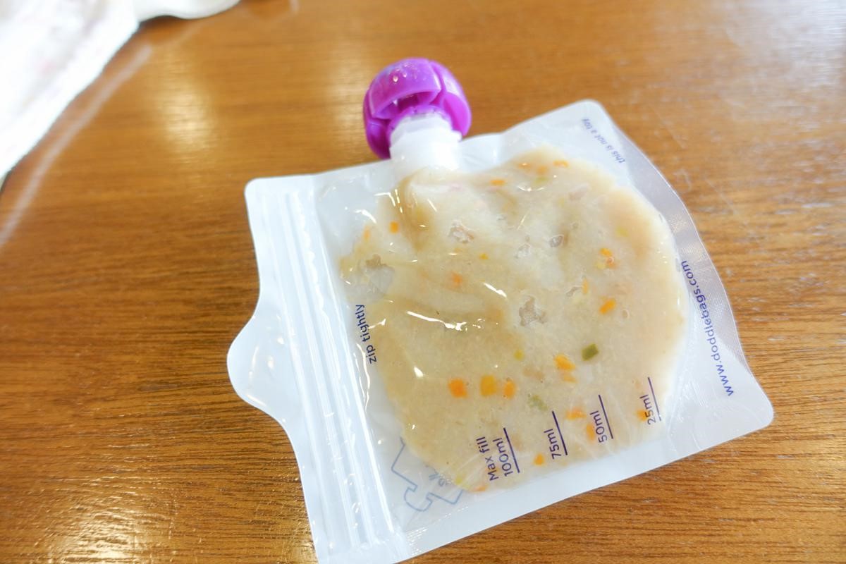 这些「副食品神器」，捏一捏咬一咬，让宝宝自己吃得好开心！