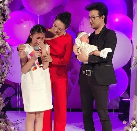 章子怡女儿百日宴身材姣好，产后恢复运动助你瘦如闪电