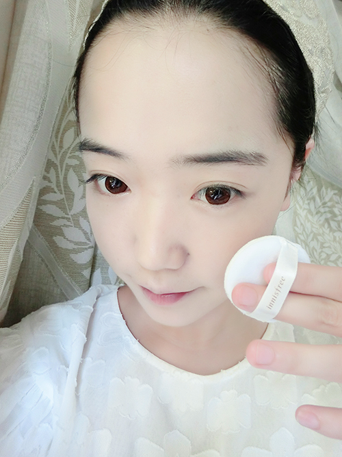 想要肤白貌美 画红唇妆就可以