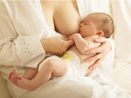 如果感冒了,如何正确进行母乳喂养?乙肝患者能否进行母乳喂养吗?