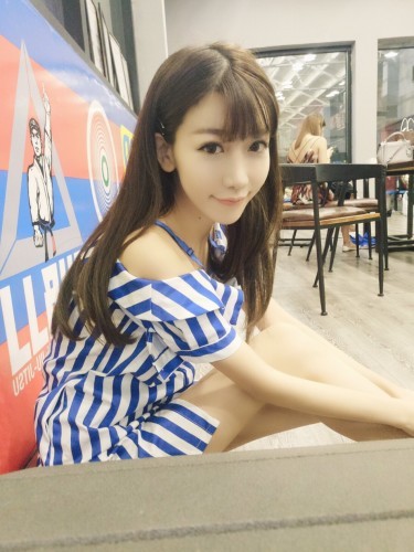 小林志玲代言游戏晒私照 网友:女神美死啦!