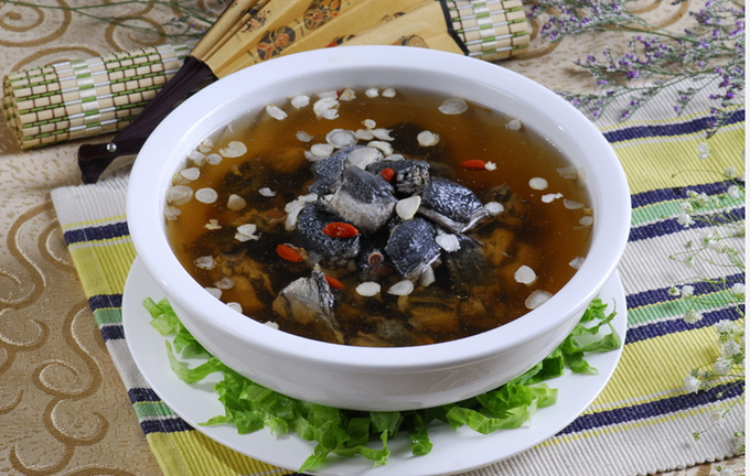 奶水不足吃什么好？乳汁少怎么吃