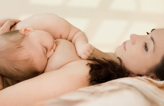 哺育母乳须知 成功哺乳秘诀