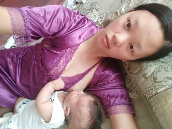 妈妈给宝宝喂奶后，为什么会出现“小奶”现象？
