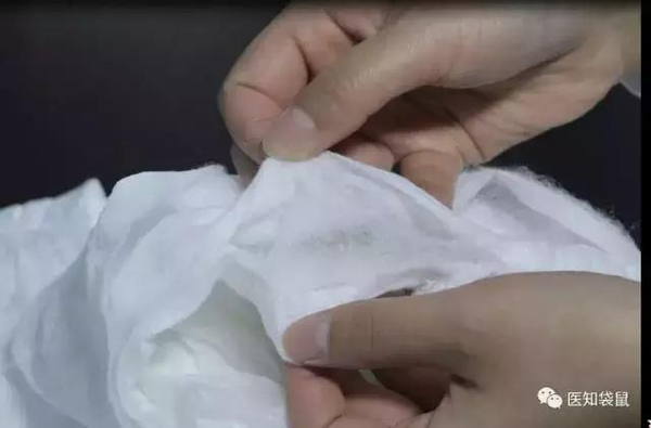 热销纸尿裤吸水性测评：大王 花王 好奇…谁最好？