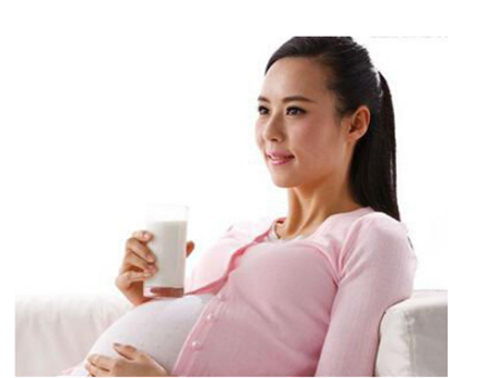 喝孕妇奶粉还要吃复合维生素吗？