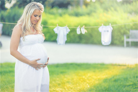 什么时候开始光照胎教2 什么时候开始光照胎教 光照胎教的最佳实施时间