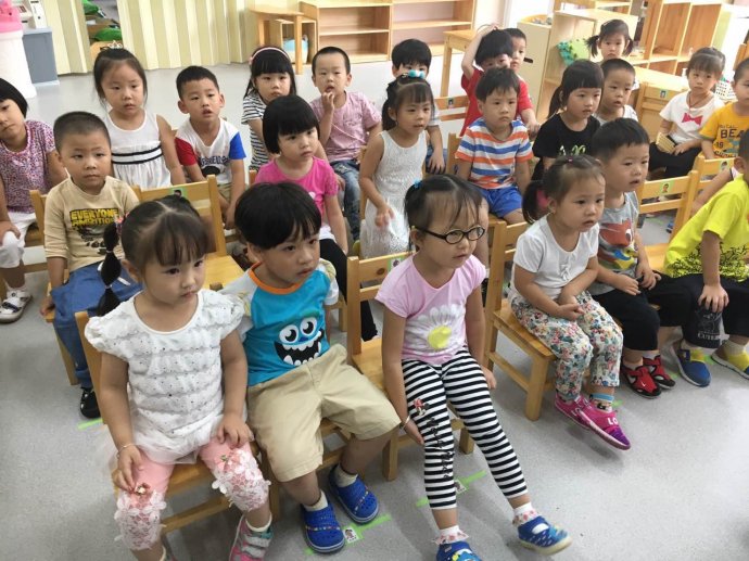 宝宝不爱去幼儿园怎么办8 宝宝不爱去幼儿园怎么办?让宝宝爱上幼儿园的九大方法