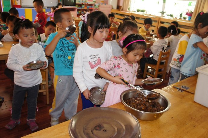 国外幼儿园的一天是怎样的？让我们一起来学习学习