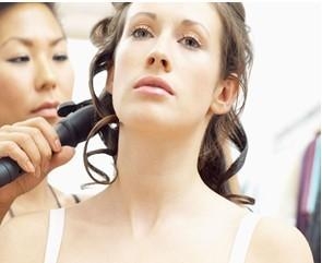 哺乳期能烫发吗？哺乳期烫发的危害