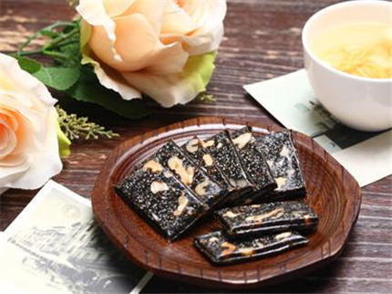 阿胶有哪些功效和作用?食用阿胶的注意事项