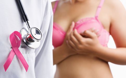 乳头白色分泌物正常吗