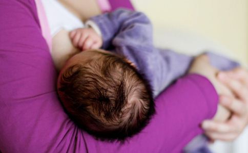 哺乳期乳房有硬块伴有疼痛感怎么办