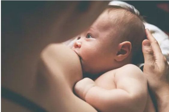 还在盲目追奶?这几种办法帮你解决母乳不足