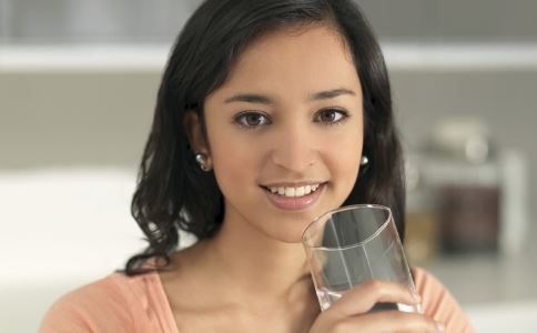 女性尿路感染吃什么药 平时又该怎么办