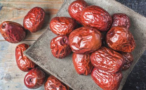 女性突然尿血的原因 与这些疾病有关