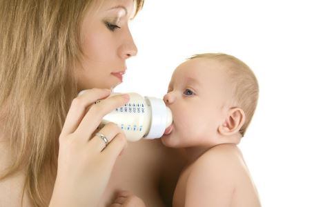 冬天给宝宝断奶行吗 最好不要