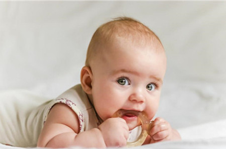 给严姓宝宝取名字大全