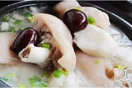 女人产后奶水不足怎么办?可以试试食疗催乳