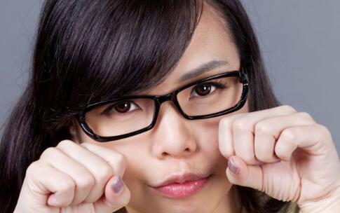 梁静茹结膜炎晒照 红眼睛该怎么预防