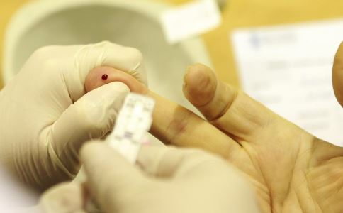 11岁男孩捐髓救父 导致白血病的原因有哪些