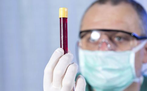 11岁男孩捐髓救父 导致白血病的原因有哪些