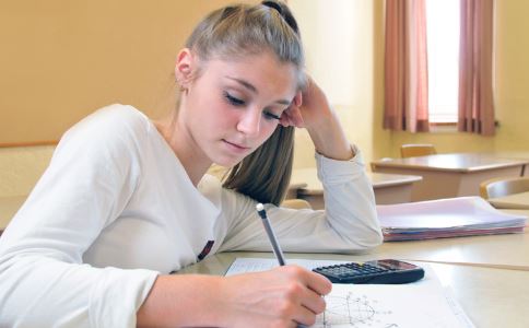 青春期女性闭经严重吗 常见原因有哪些