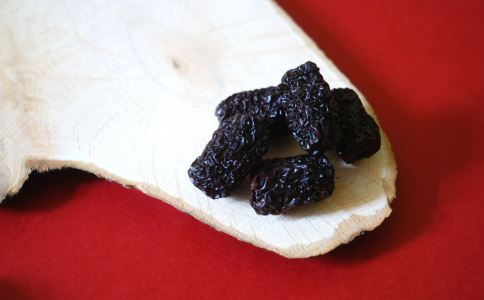 老人为什么不能多吃黑枣 吃黑枣有什么禁忌